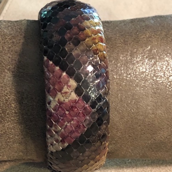 Diego Rocha Handpainted Python Bangle - Picture 3 of 4